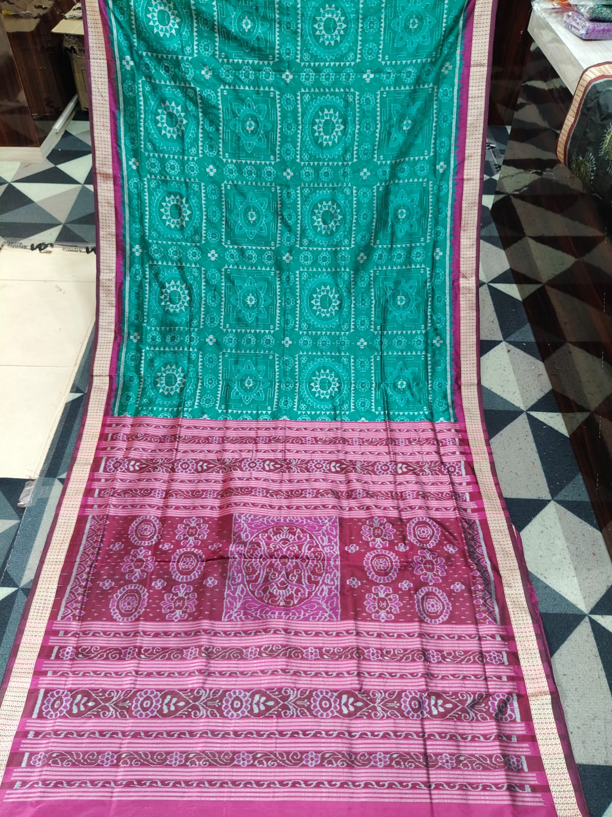 Sea Green Magenta Flower Sambalpuri Semi Silk Saree
