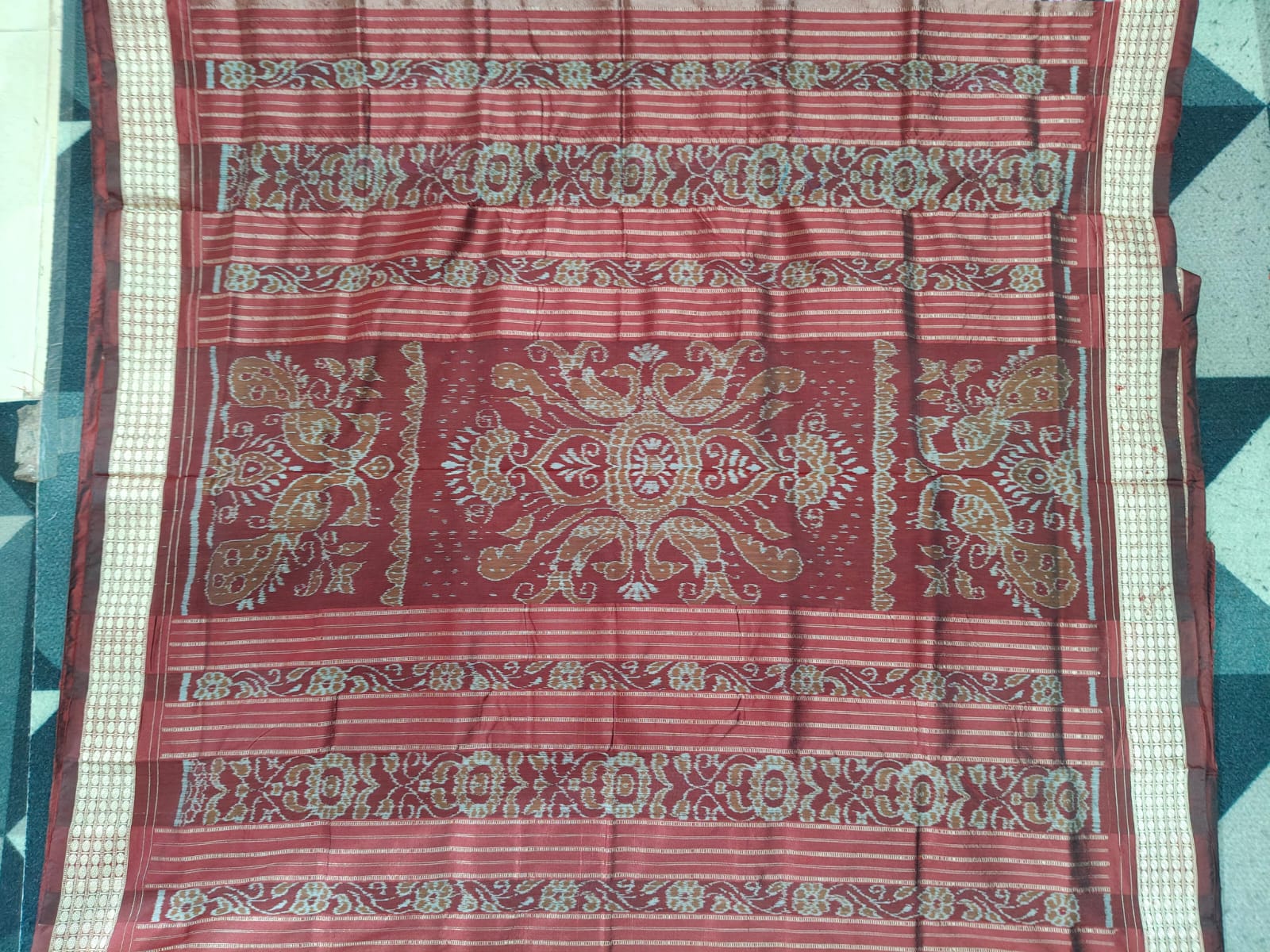 Black Maroon Magenta Odishi Face  Sambalpuri Semi Silk Saree
