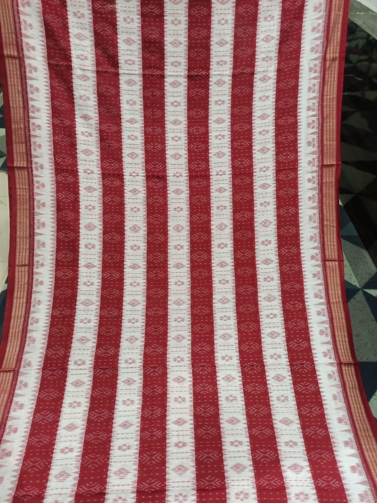 White Red  Pasapali Design Khandua Cotton Saree
