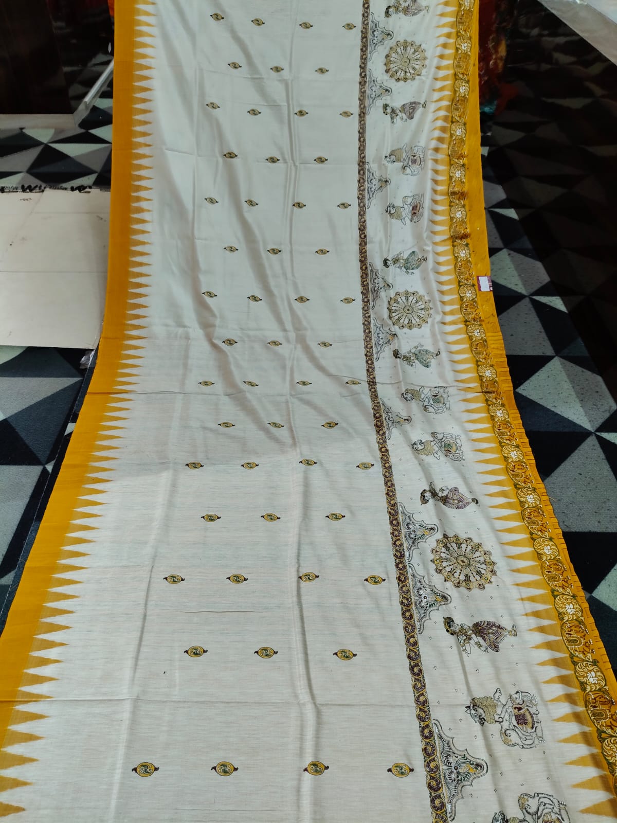 White Yellow Konark Wheel & Dancer Theme Pattachitra Tussar Silk Saree