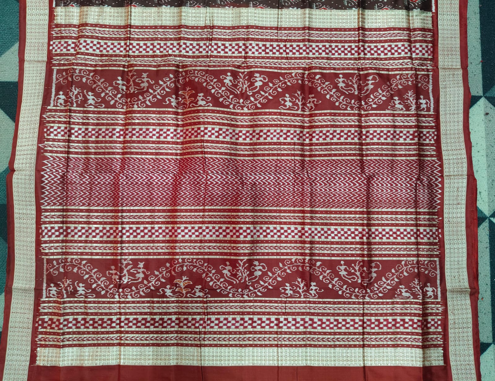 Coffee Maroon Tribal & Flower Design Sambalpuri Silk Saree