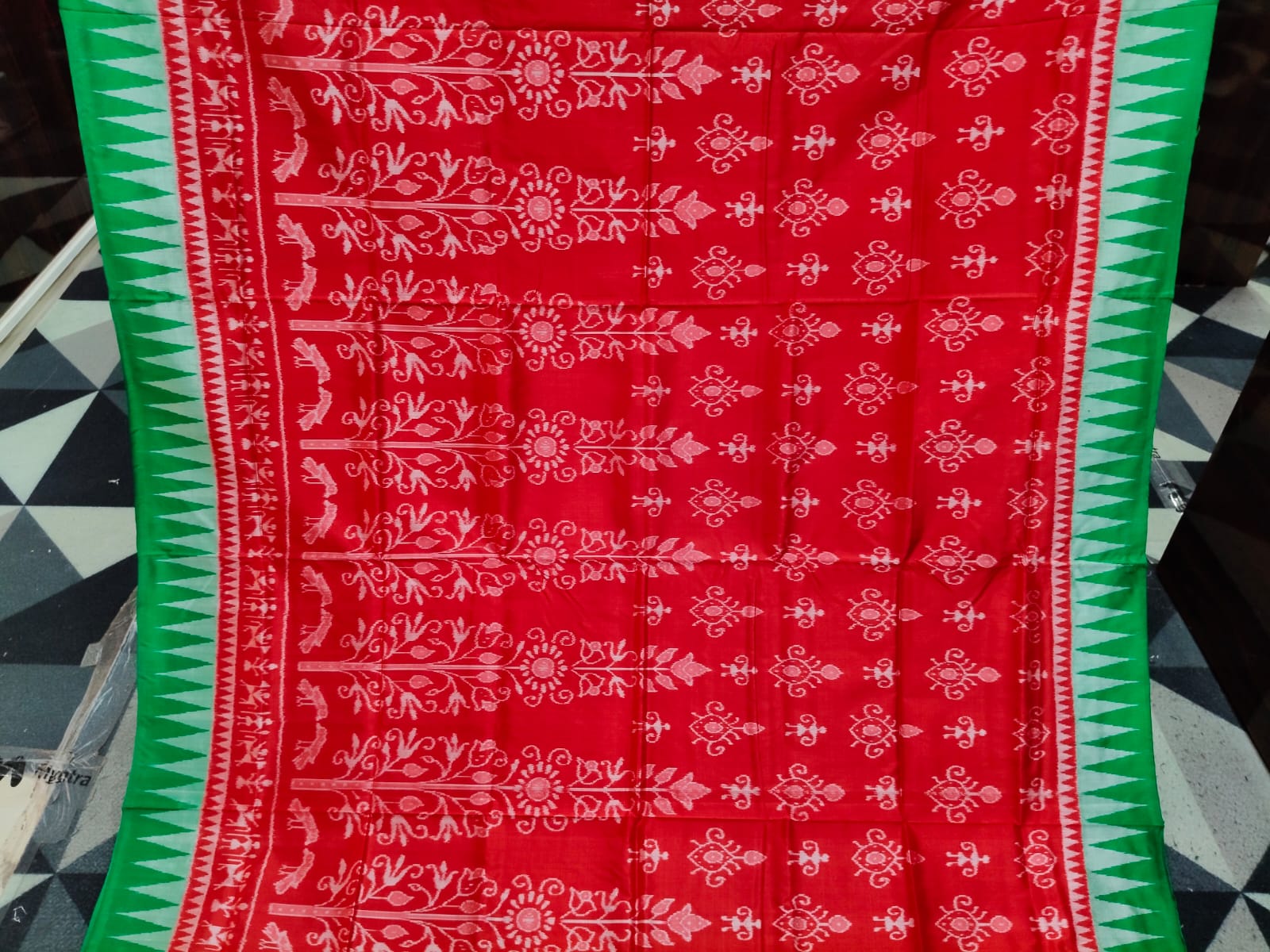 Red Green Tree & Tribal Design Sambalpuri Silk Saree