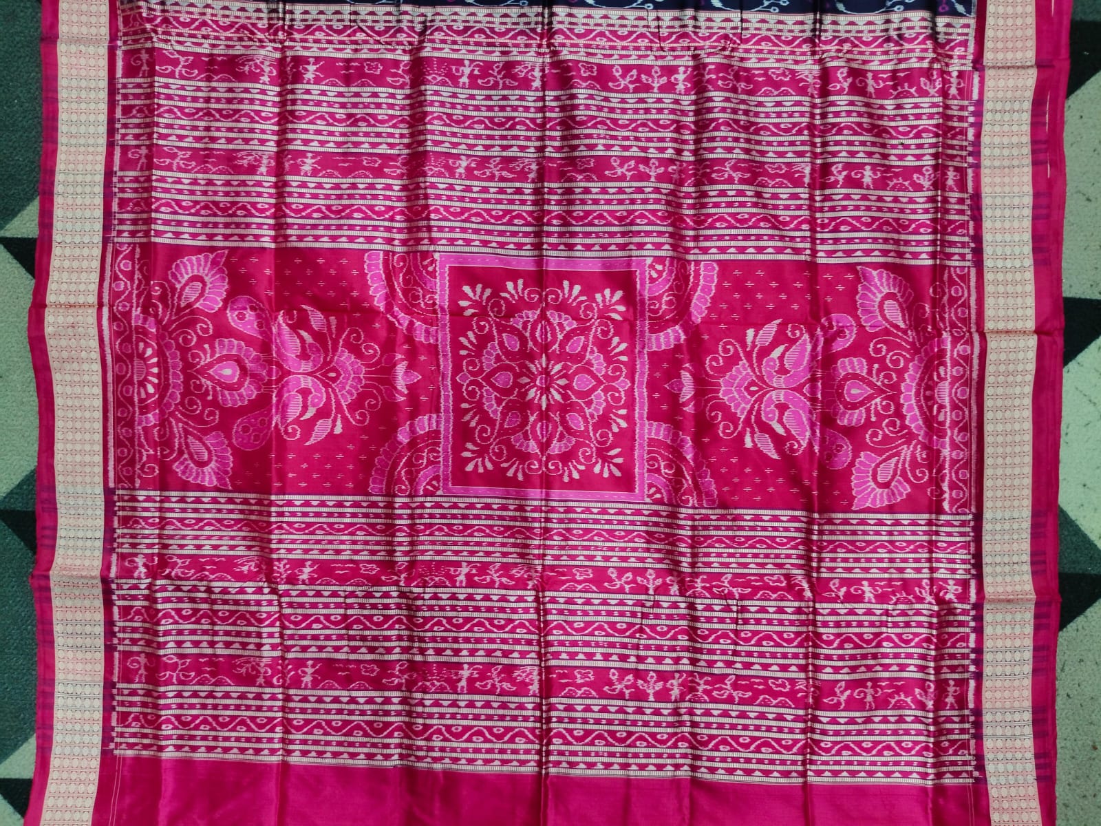 Navy Blue Magenta Lata Design Sambalpuri Silk Saree