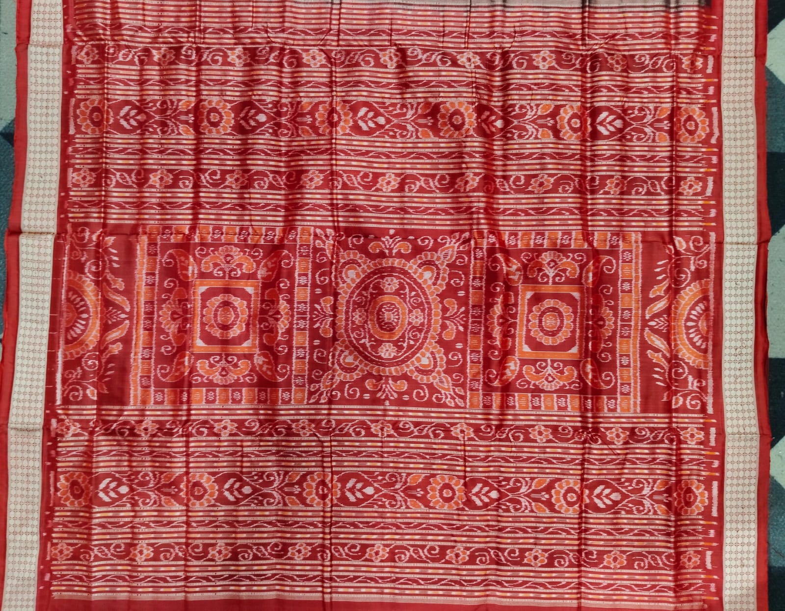 Black Red Full Body Box Tribal & Scot Tree  Design Sambalpuri Silk Saree