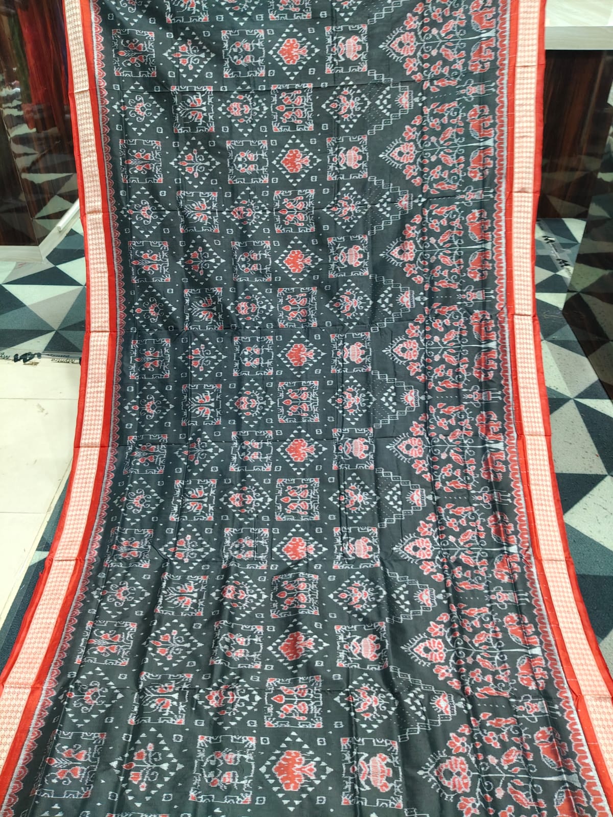 Black Red Full Body Box Tribal & Scot Tree  Design Sambalpuri Silk Saree