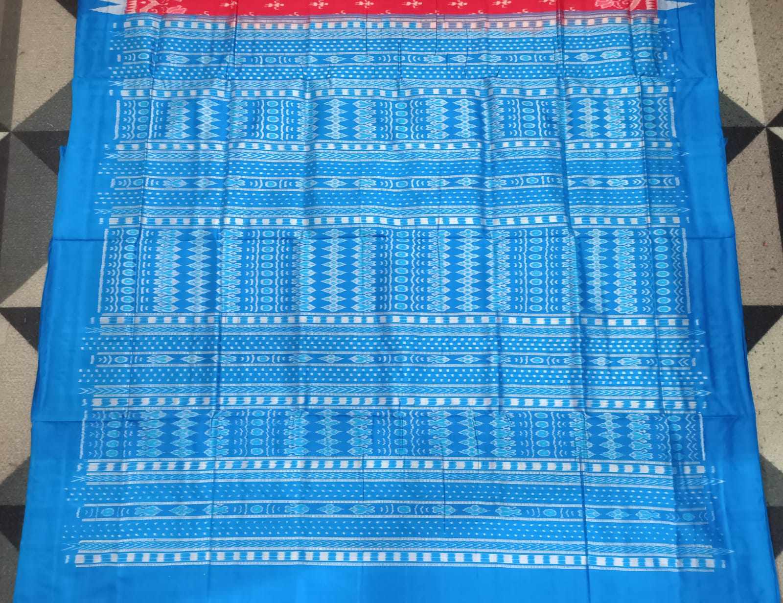 Red Copper Sulphate Tribal Design Sambalpuri Silk Saree