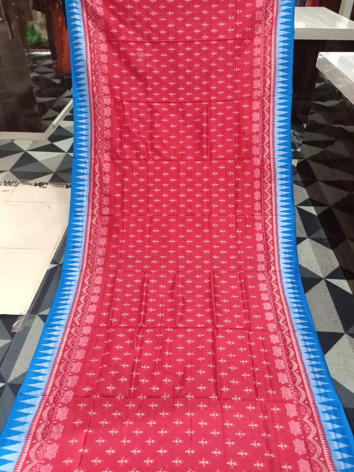 Red Copper Sulphate Tribal Design Sambalpuri Silk Saree