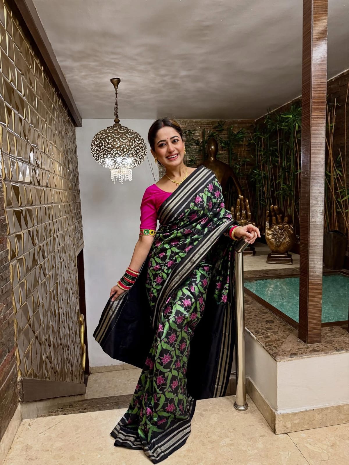 Black Dual Parrot & Lotus Design Sambalpuri Silk Saree