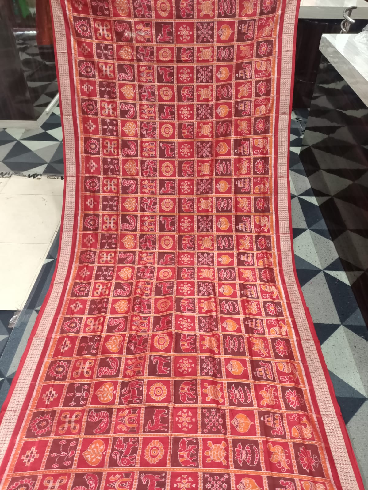 Maroon Red Nabakothi  Design Sambalpuri Silk Saree