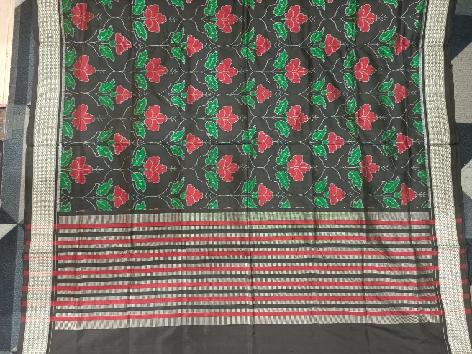 Black Hibiscus Design Sambalpuri Silk Saree