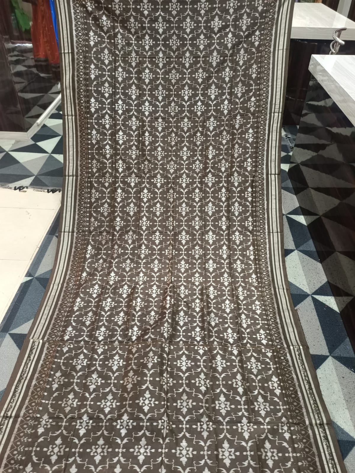 Dark Mehendi Flower Design Sambalpuri Silk Saree