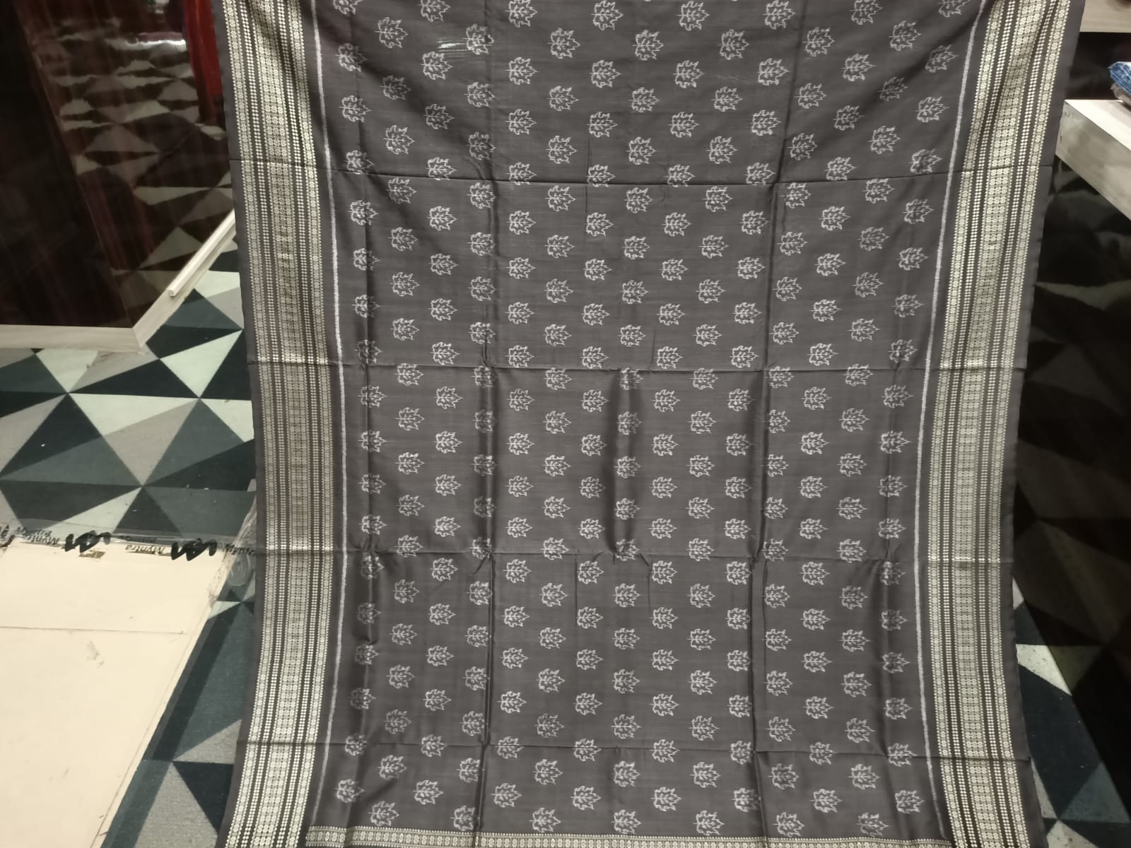 Charcoal Grey Mapple Leaf Natural Dye Sambalpuri Silk Saree