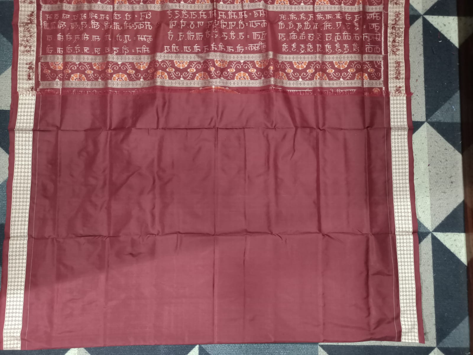 Deep Maroon Zodiac Sign Special Design Sambalpuri Silk Saree