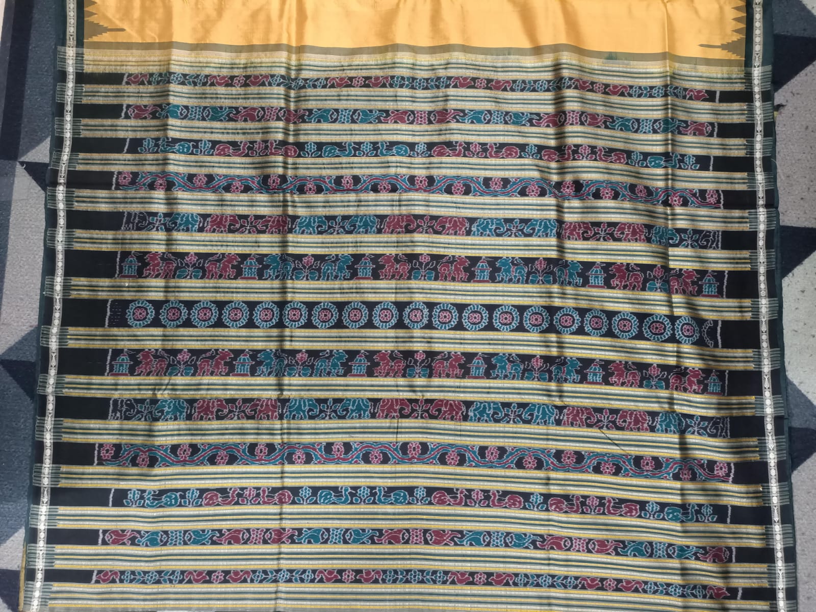 Mustard Yellow Green Ek Phulia Phoda Kumbha  Sambalpuri Silk Saree