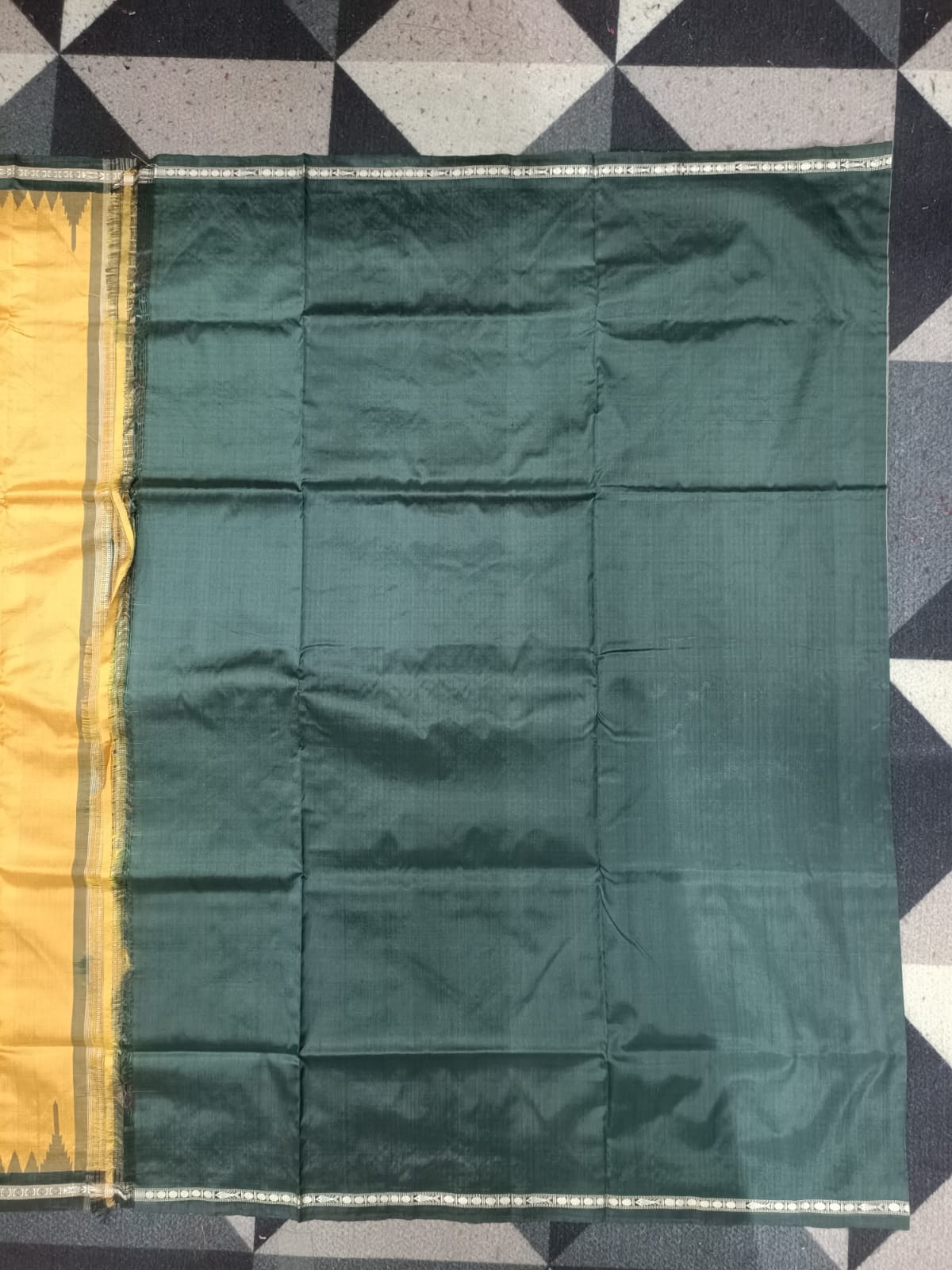 Mustard Yellow Green Ek Phulia Phoda Kumbha  Sambalpuri Silk Saree