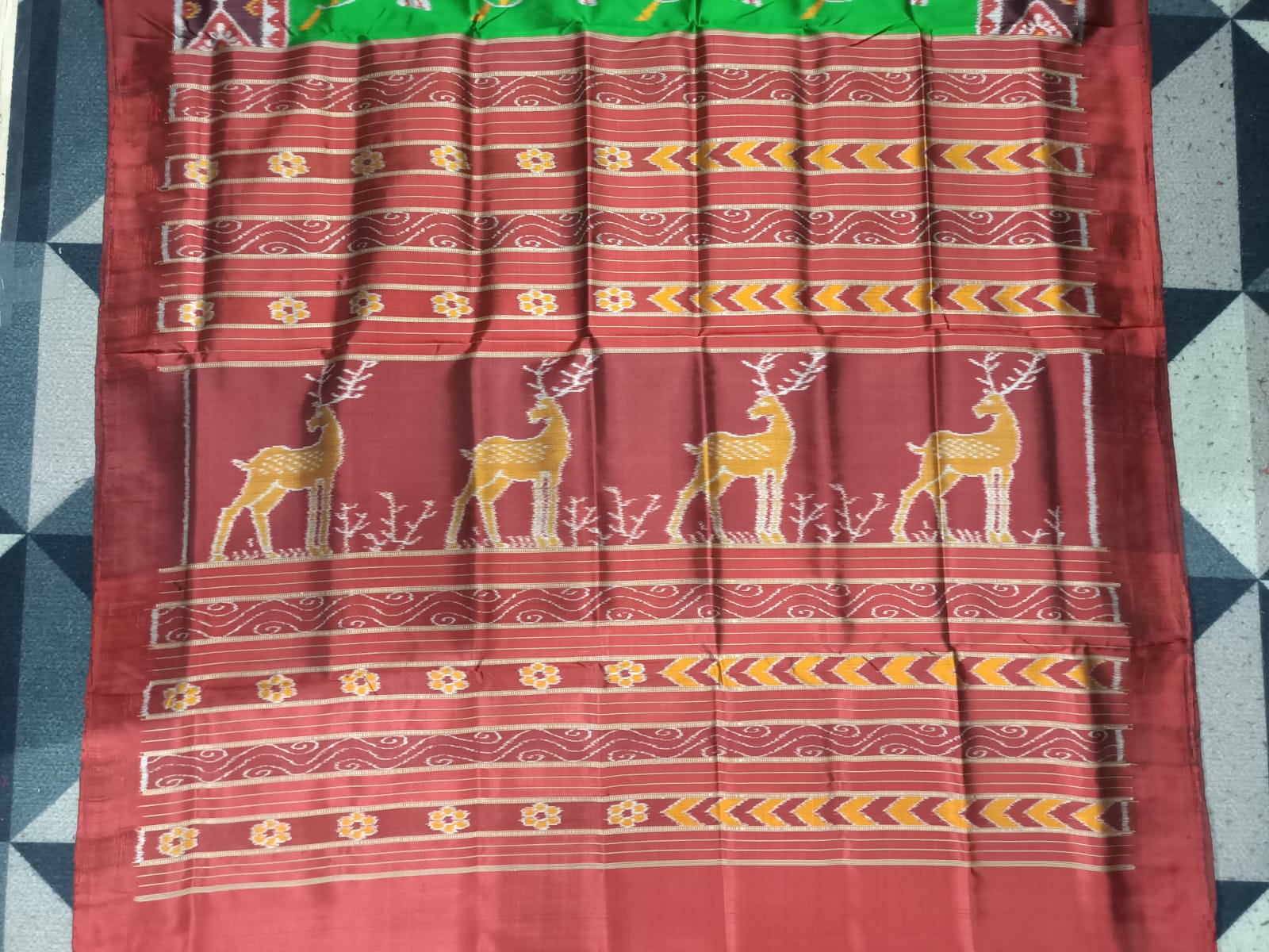 Green Maroon Birds & Tree Design Mulberry Silk Saree