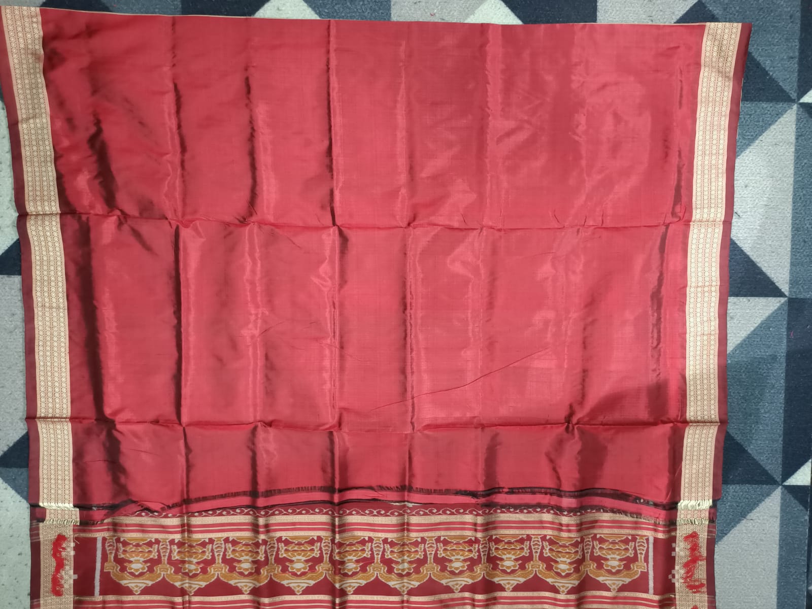 Black Maroon Hibiscus Flower  Design Mulberry Silk Saree