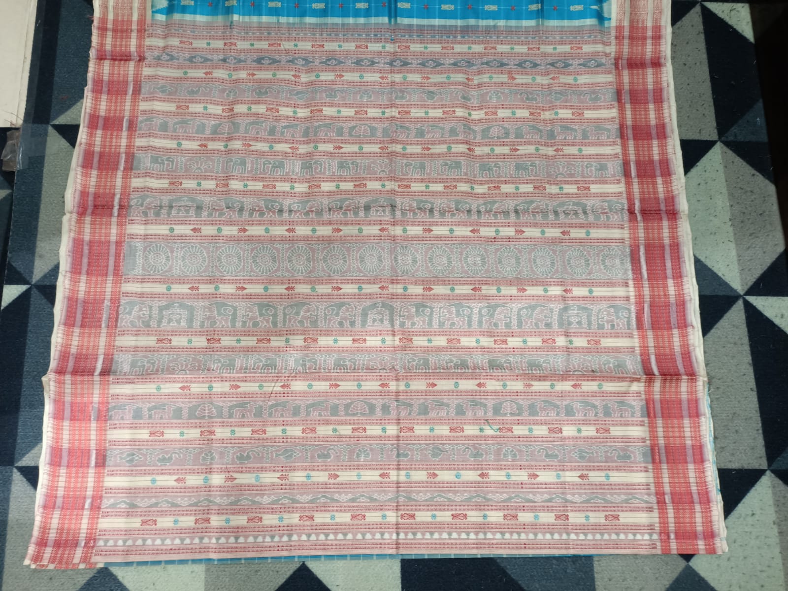 Sky Cream Hazarbuti Tussar Silk Saree