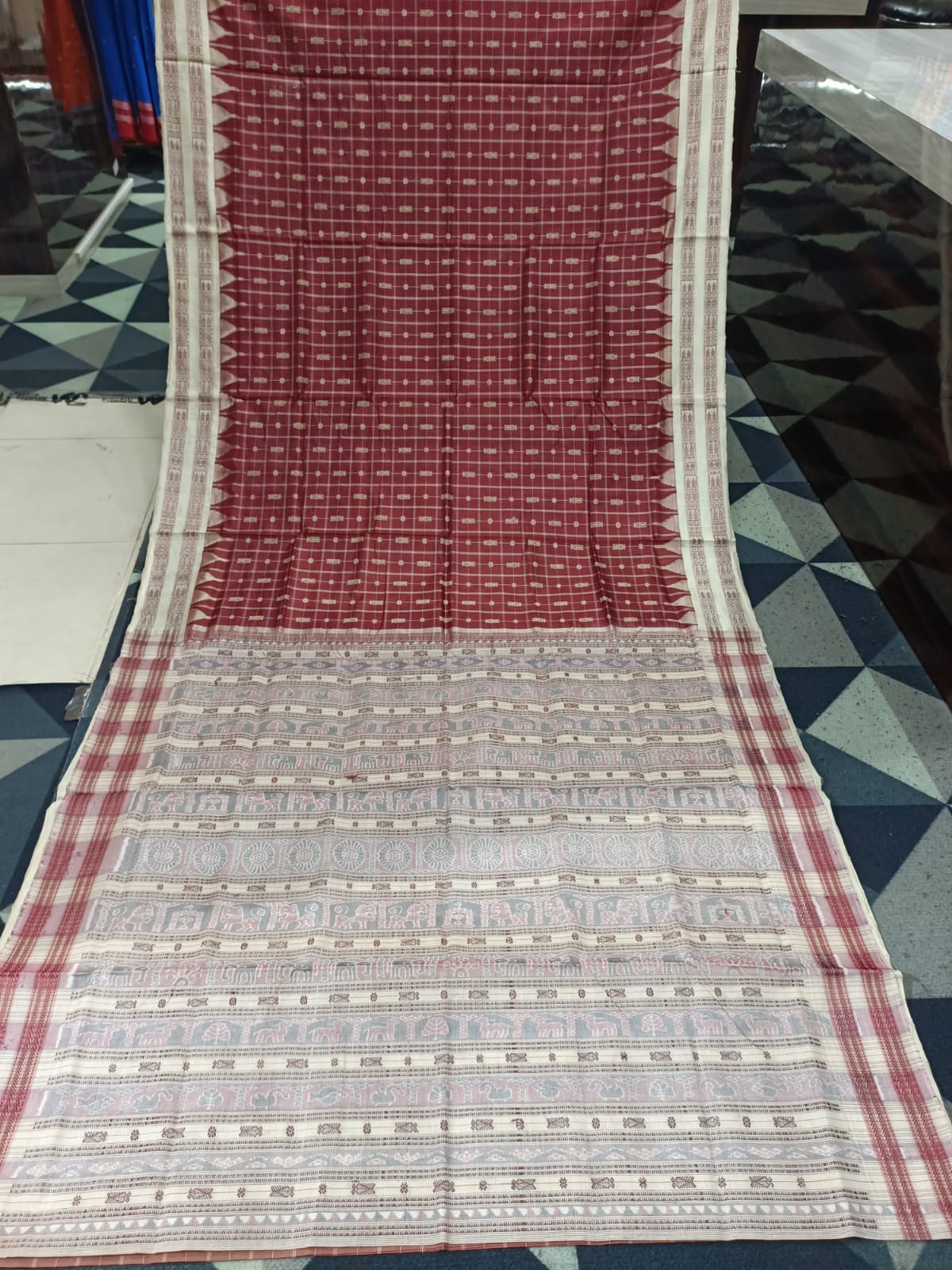 Maroon Cream Hazarbuti Tussar Silk Saree