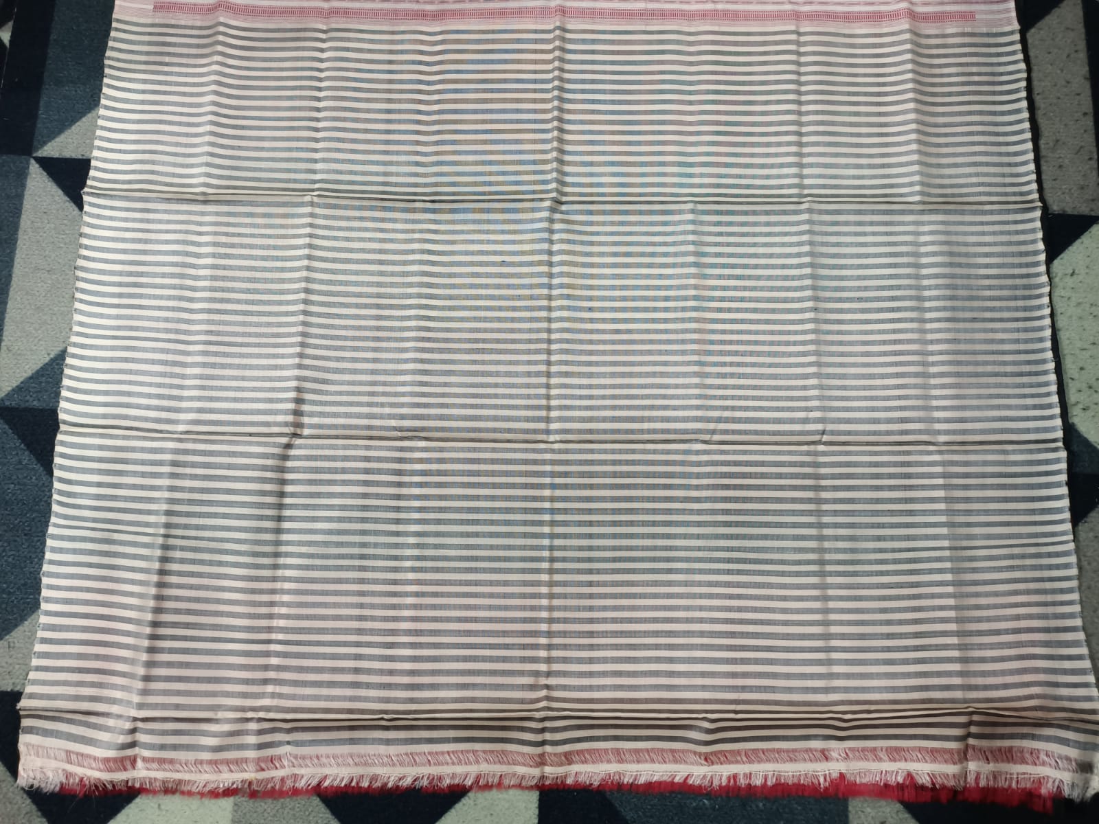 Maroon Ganga Jamuna Border Phoda Kumbha Tusser Silk Saree