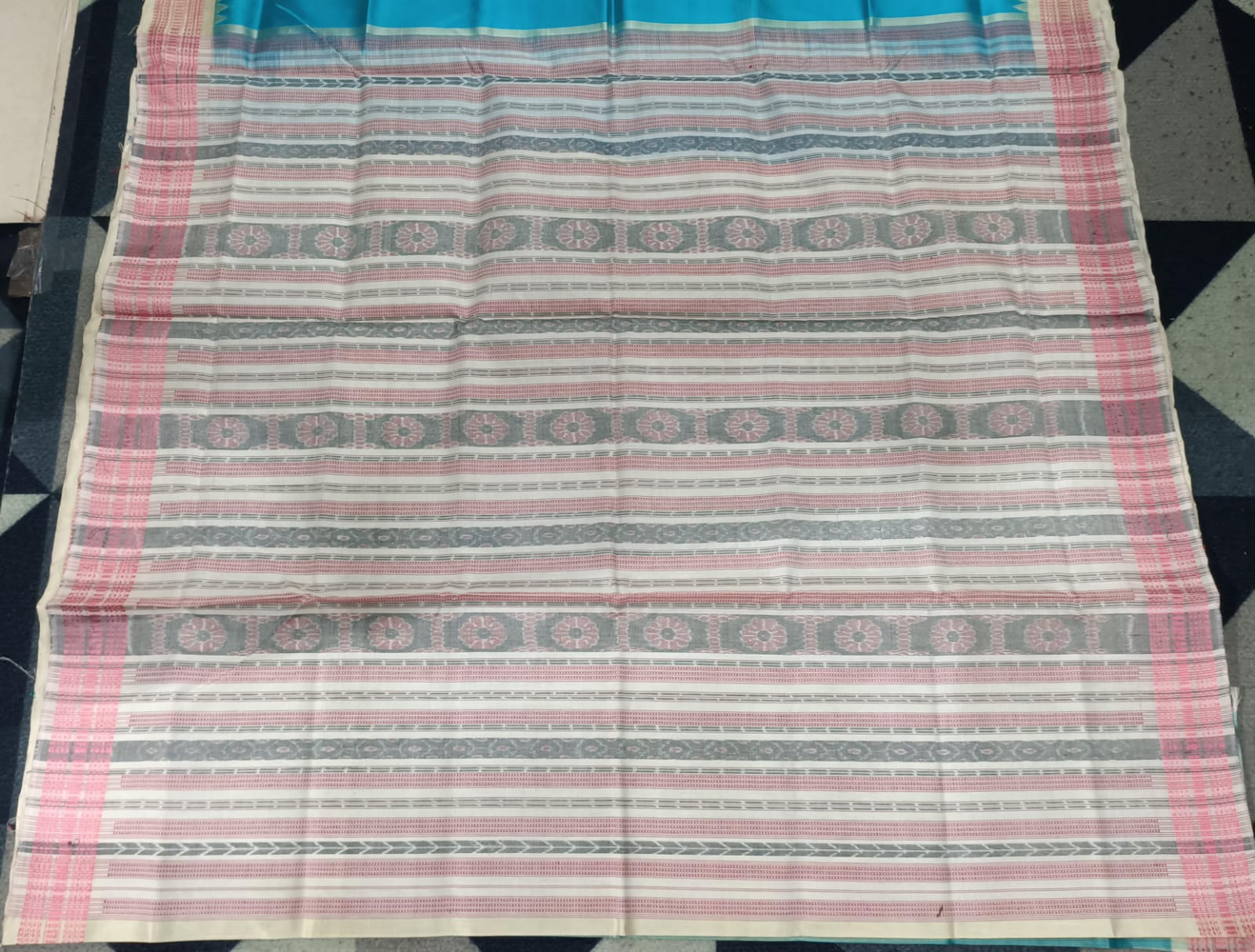 Rama Green  Cream Phoda Kumbha Tusser Silk Saree