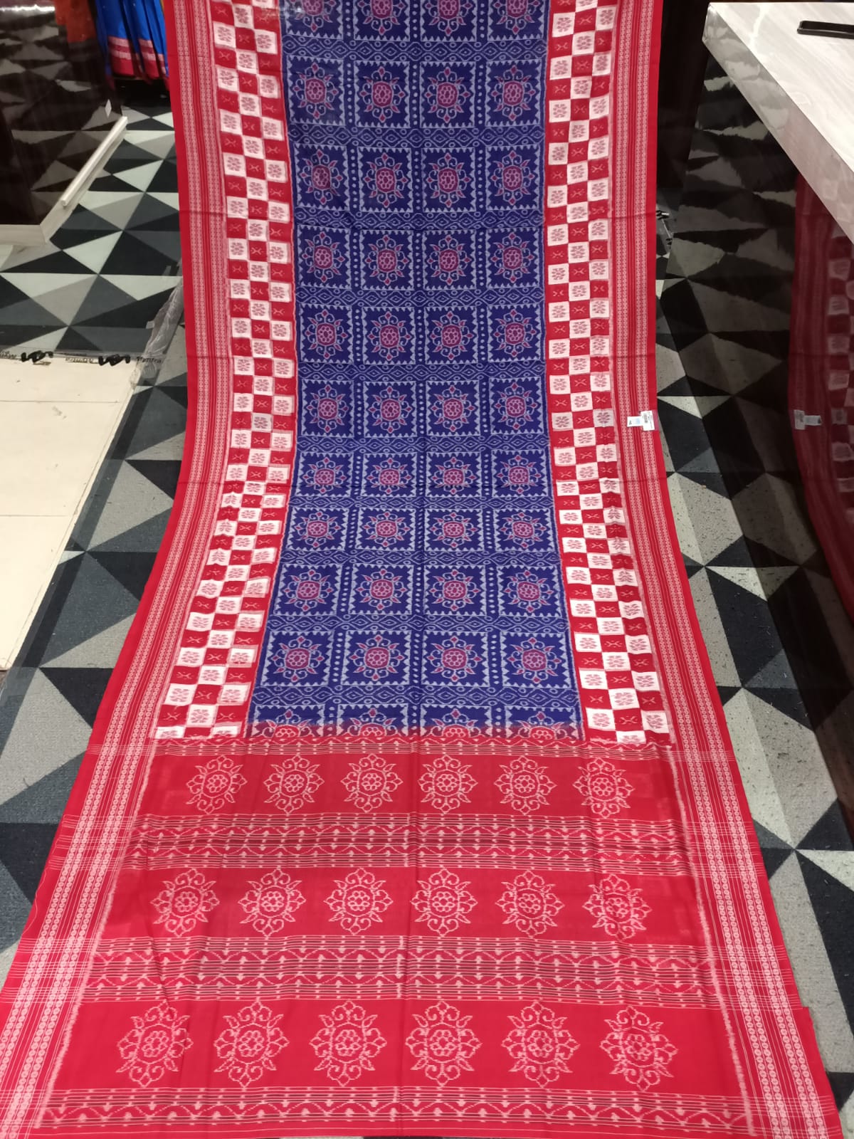 Blue Red Kothi Flower Design Sambalpuri Cotton Saree
