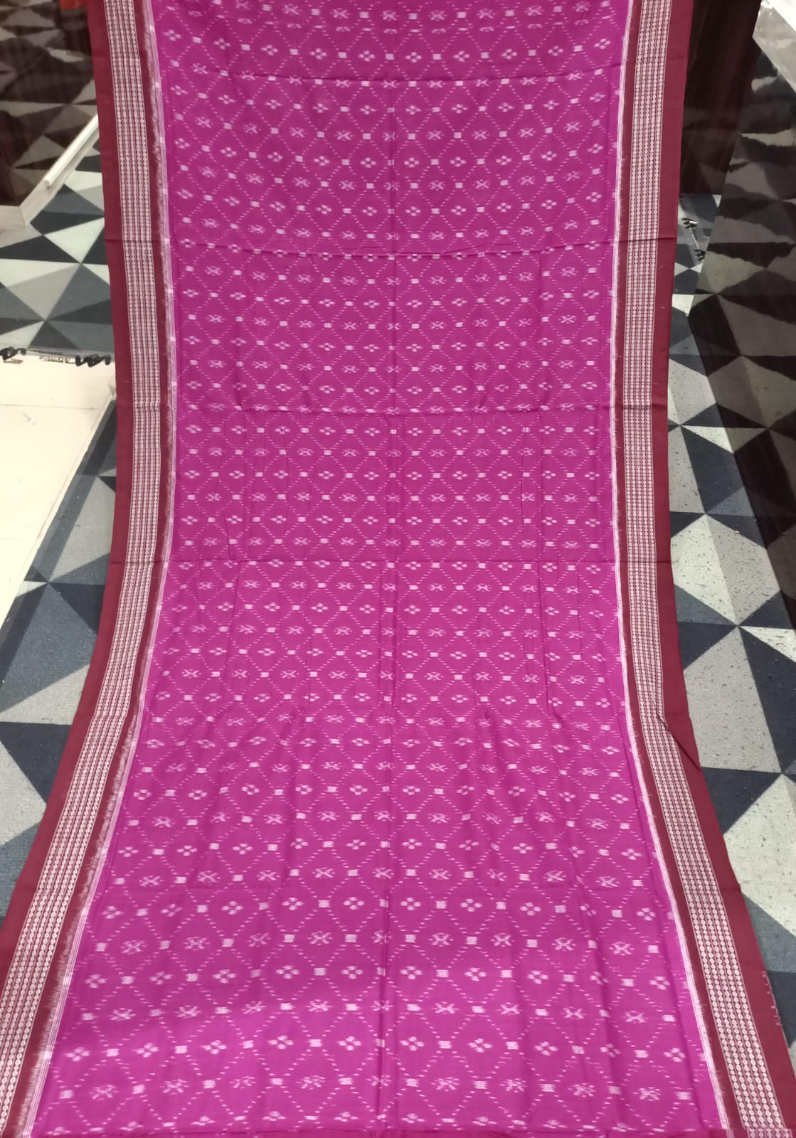 Magenta Maroon Small Flower Design Sambalpuri Cotton Saree