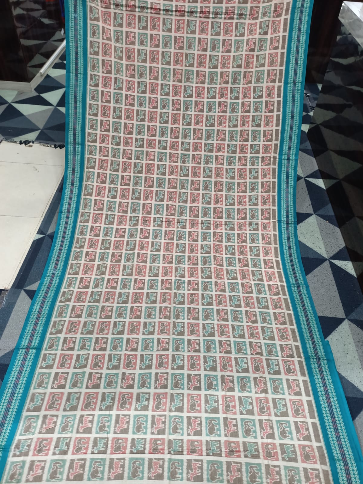 Off White Maroon Sea Green Kothi Animal Sambalpuri Cotton Saree