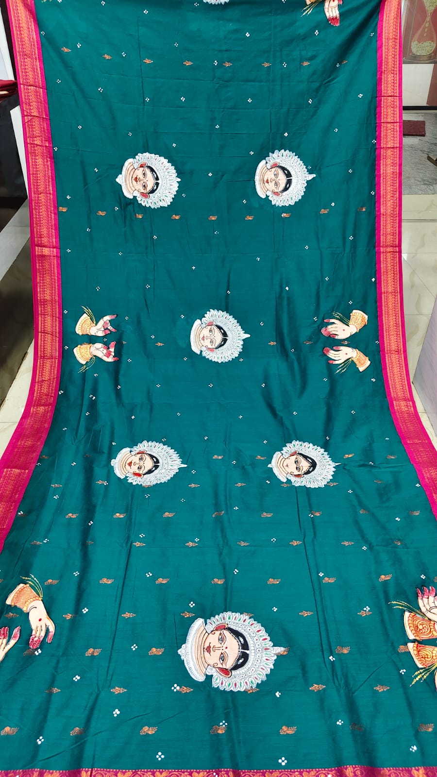 Rama Green Magenta Odishi Face And Mudra Theme Pattachitra South Cotton Saree