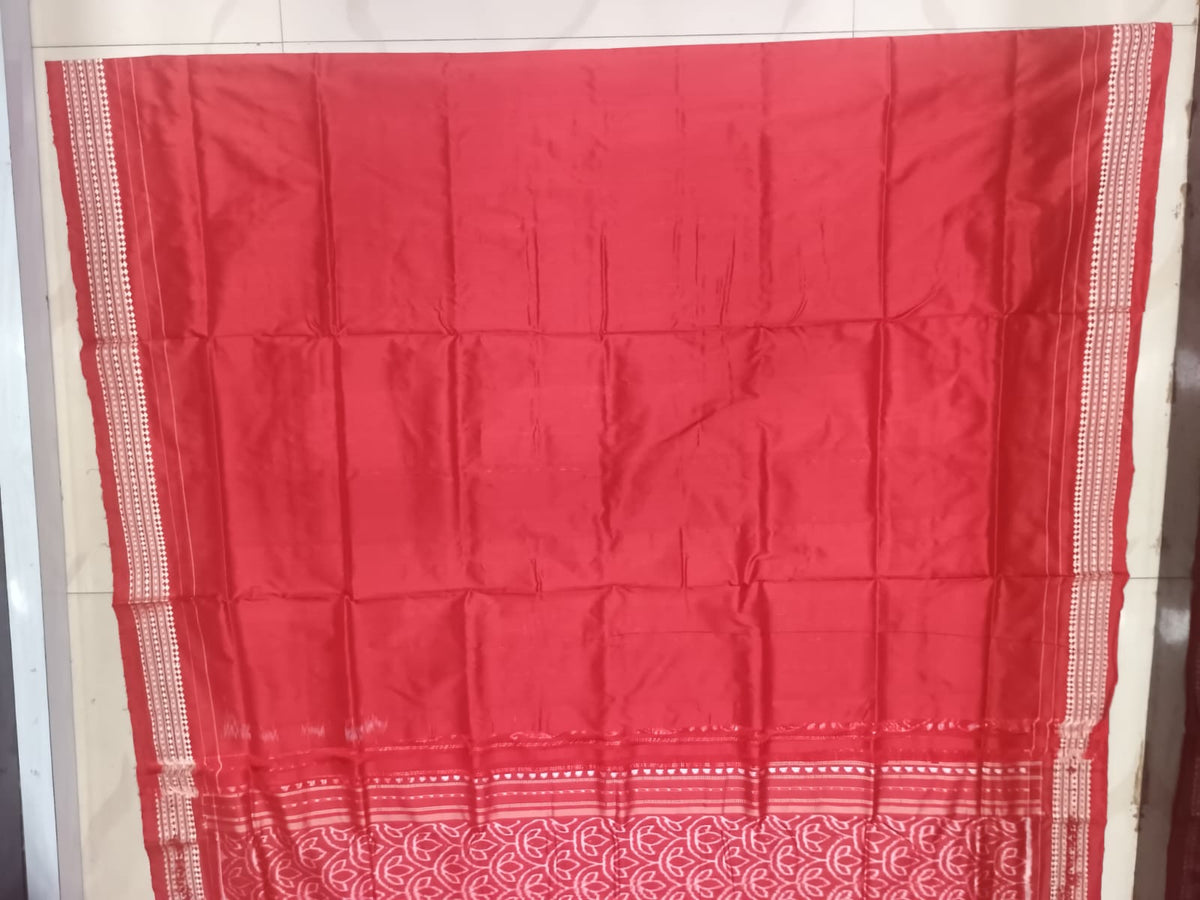 Vermilion Red & Ivory Handwoven Sambalpuri Silk Saree with All-Over Conch Shell Patterns and Jhoti Pallu