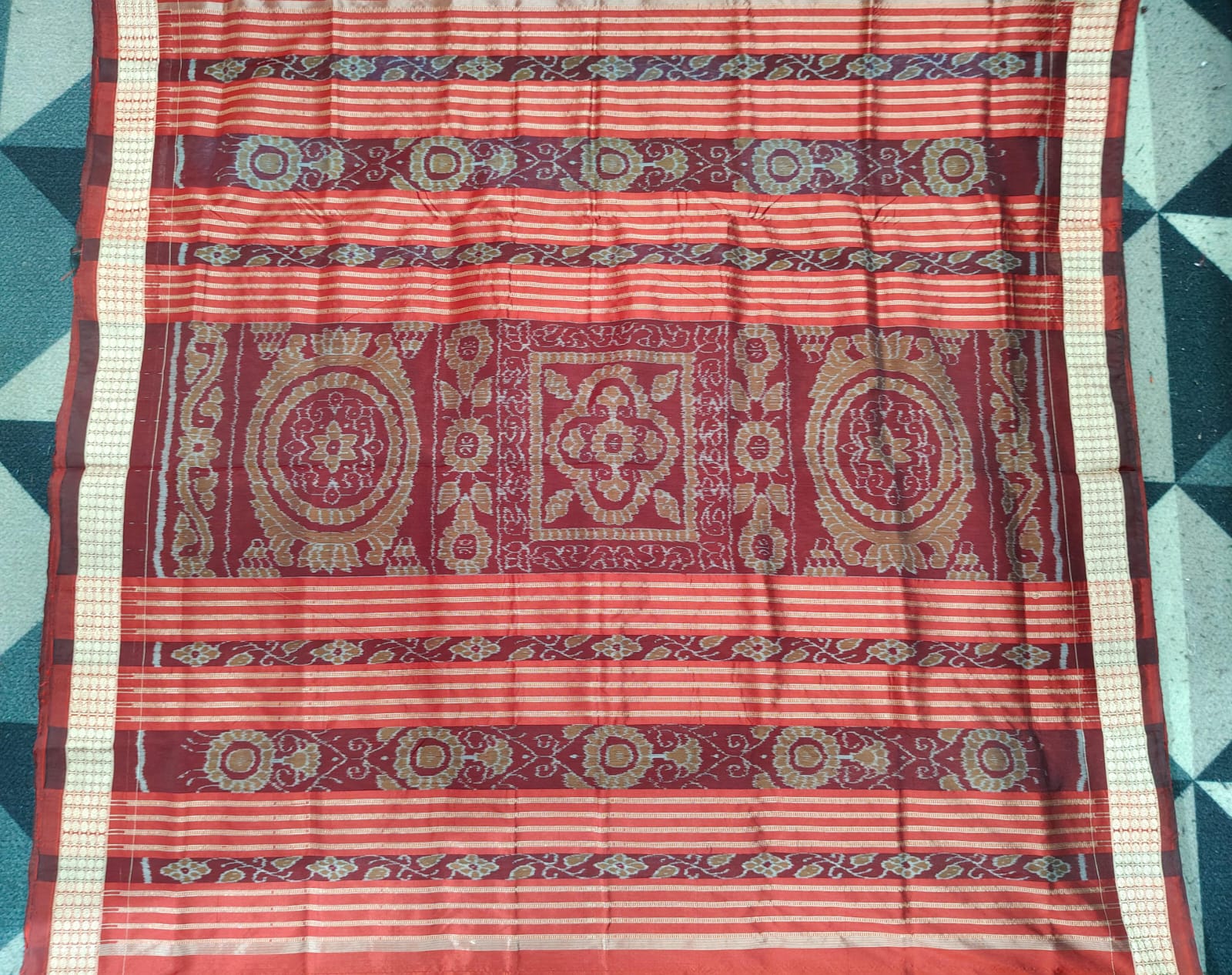 Black Maroon Copper Sulphate Odishi Face Sambalpuri Semi Silk Saree