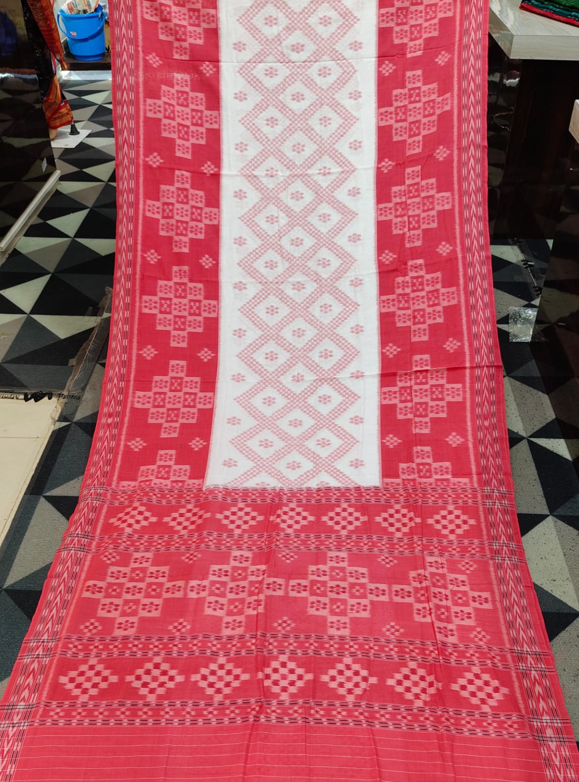 White Pink Tarabali Design Khandua Cotton Saree