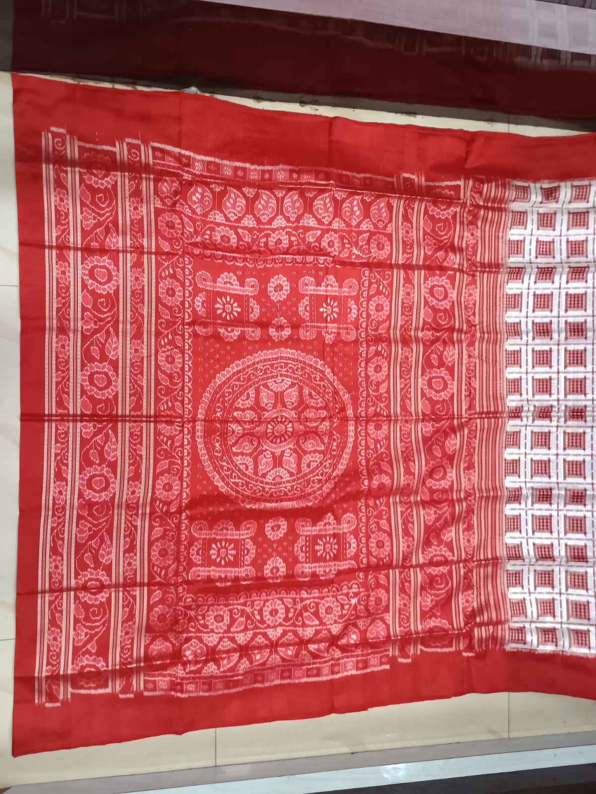 Off-White and Crimson Red Handwoven Sambalpuri Vichitrapuri Bomkai Silk Saree