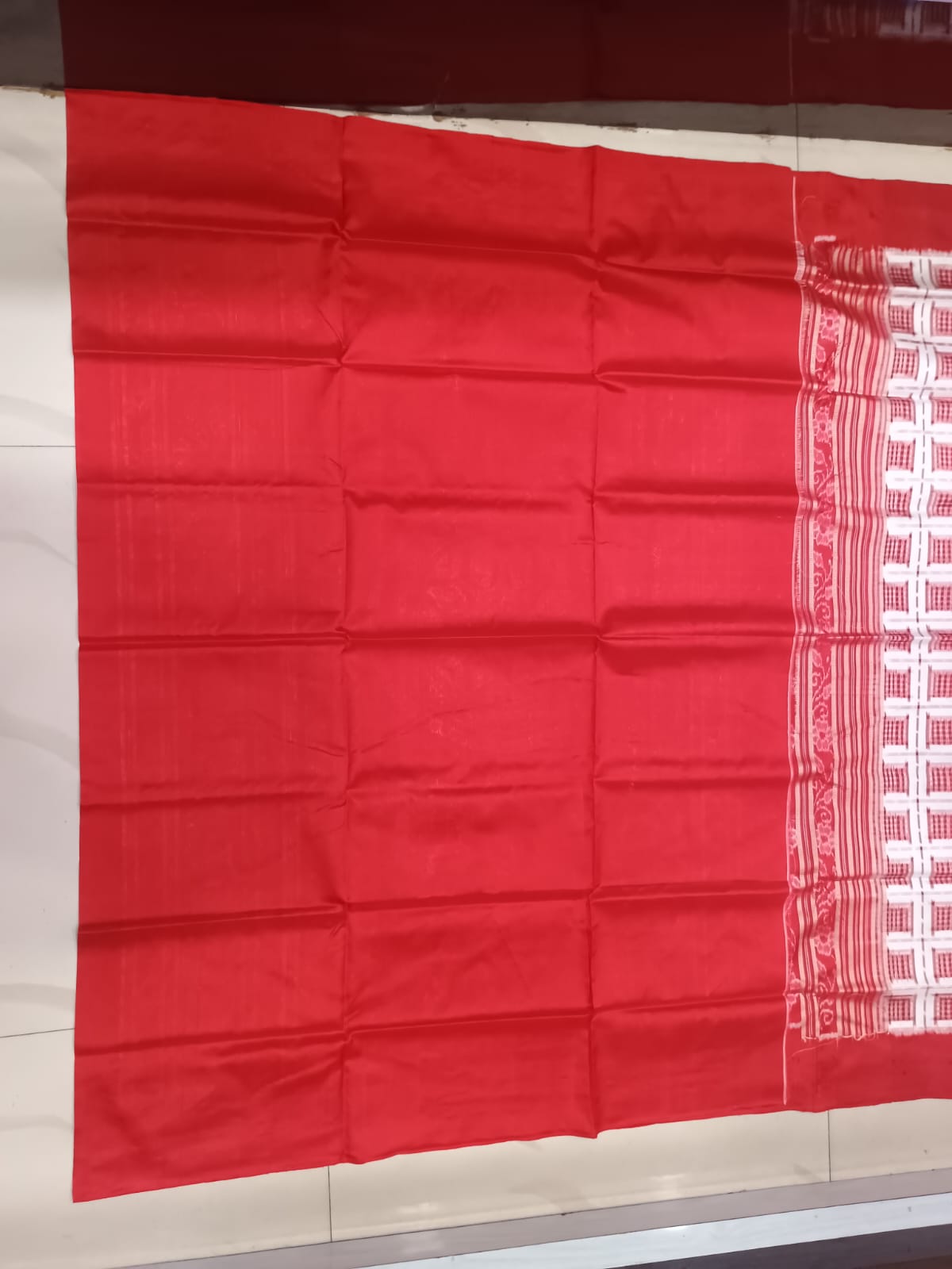 Off-White and Crimson Red Handwoven Sambalpuri Vichitrapuri Bomkai Silk Saree