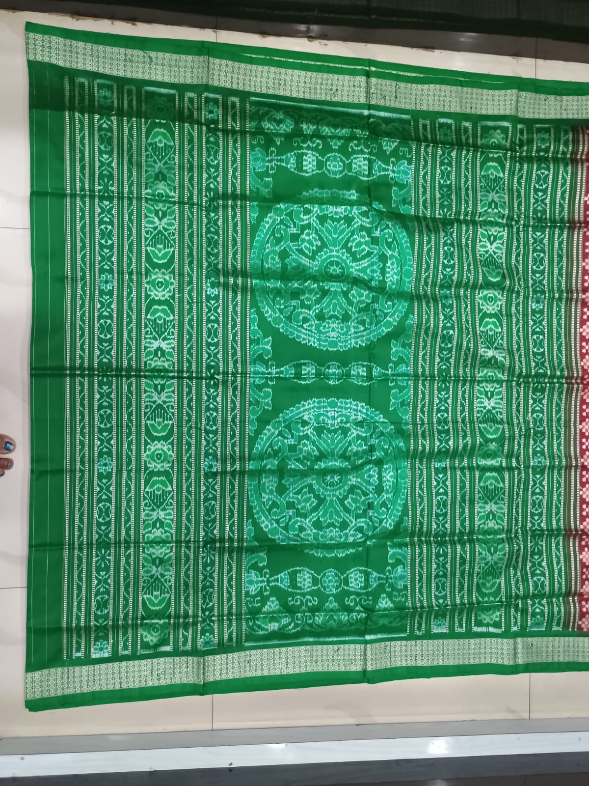 Brick Red and Parrot Green Handwoven Sambalpuri Vichitrapuri Bomkai Silk Saree