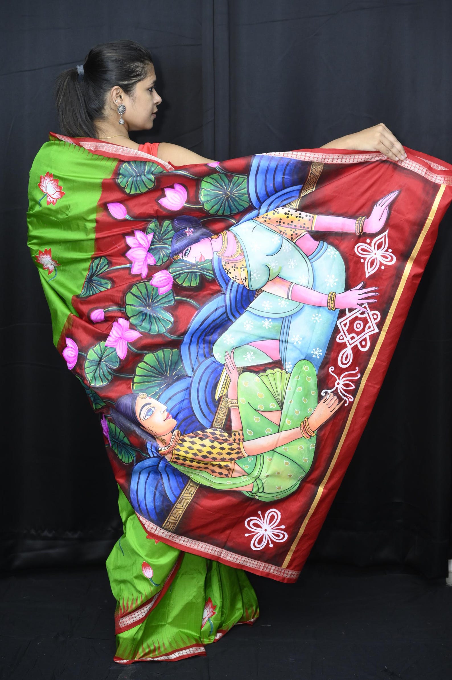 Green Red Women Jhoti Pattachitra Sambalpuri Silk Saree