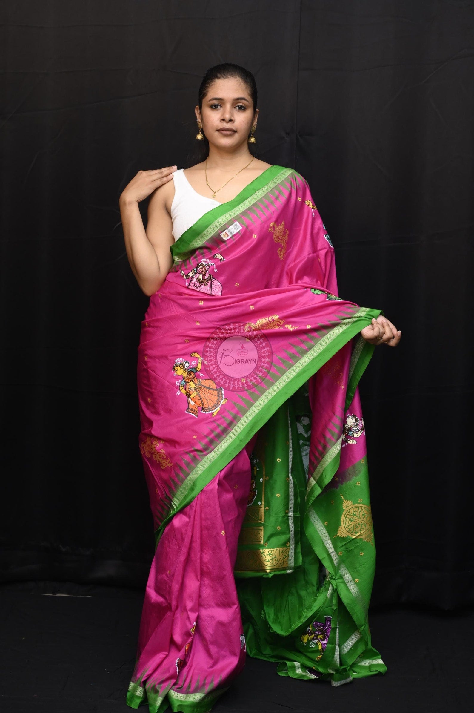 Magenta Green Half Circle Theme Pattachitra Sambalpuri Silk Saree