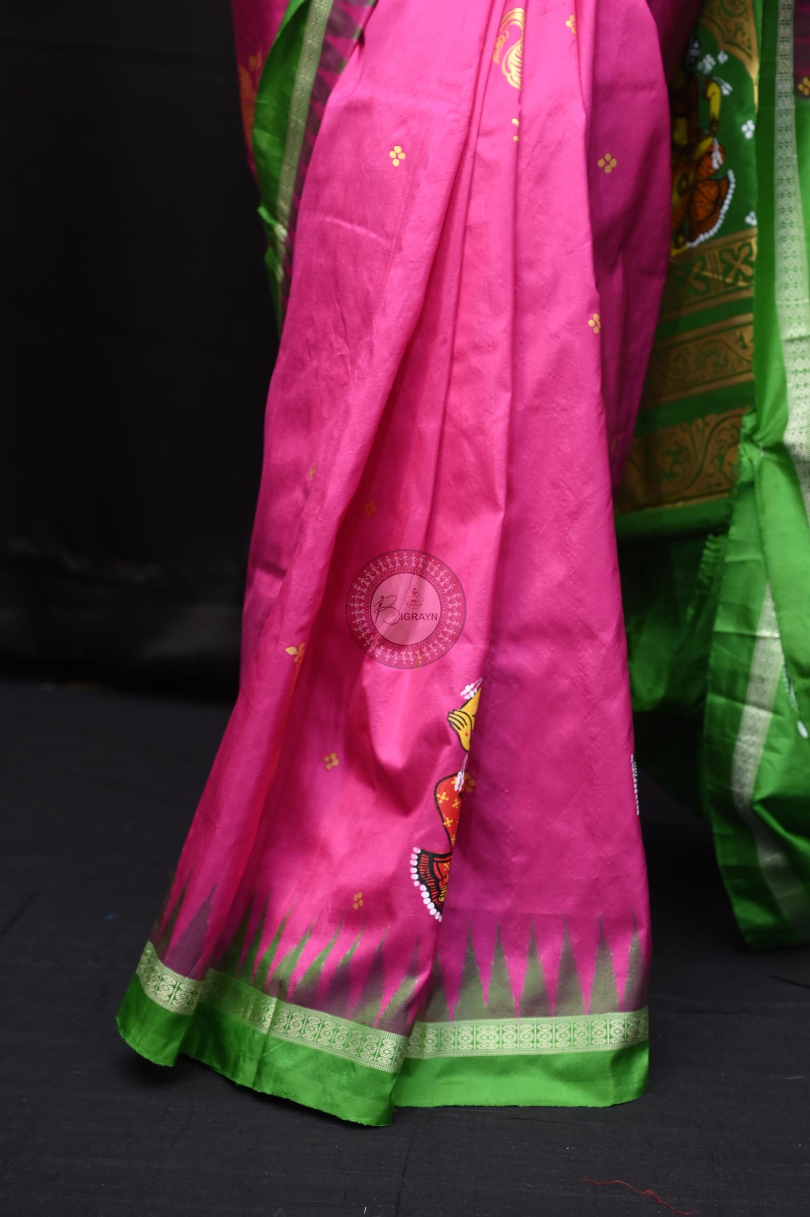 Magenta Green Half Circle Theme Pattachitra Sambalpuri Silk Saree