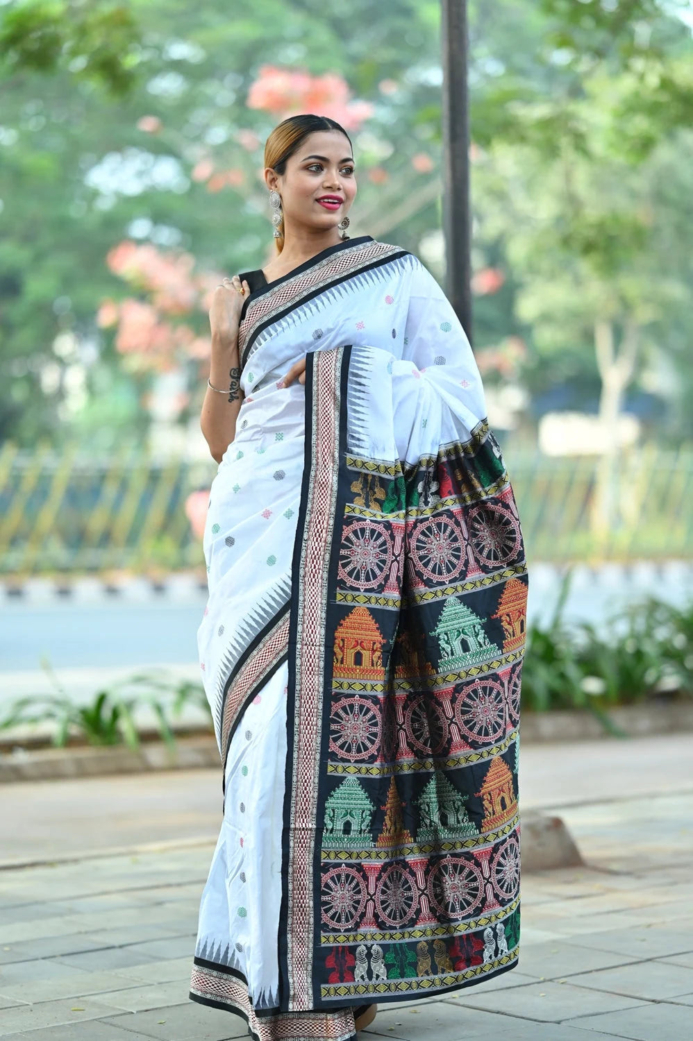 White Black Konark Temple Chakra Sambalpuri Exclusive Silk Saree